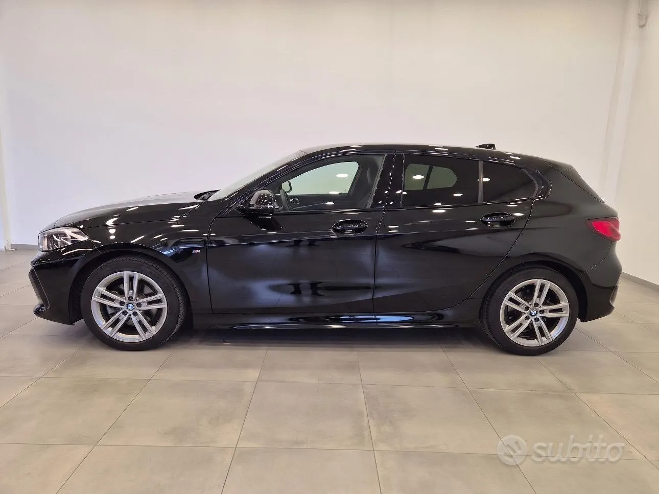 BMW 118 I 2024 photo 3