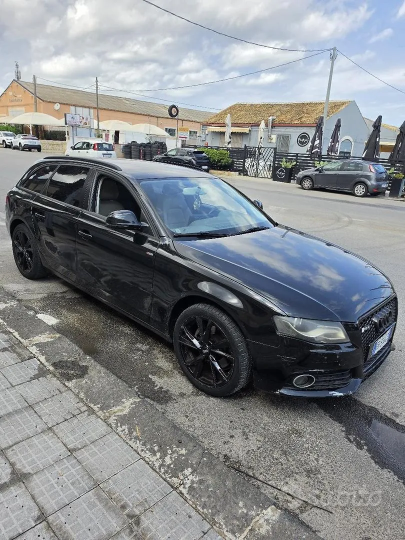 Audi A4 2009 photo 2