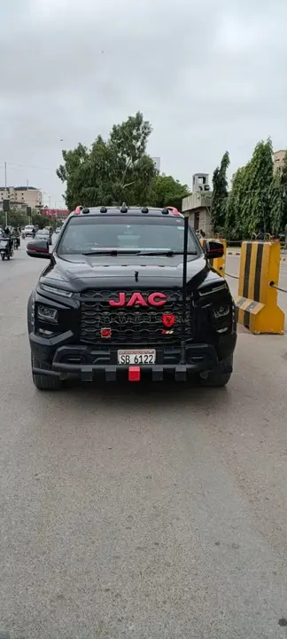 JAC T9