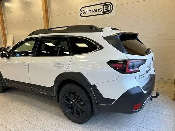 Subaru Outback 2022 photo 2