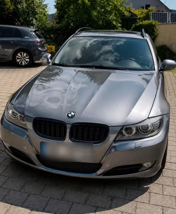 BMW 320I