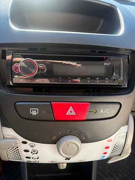 Peugeot 107 2014 photo 4