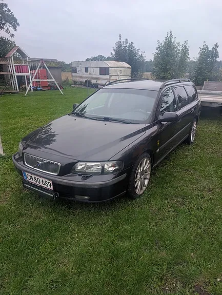 Volvo V70 2002 photo 2