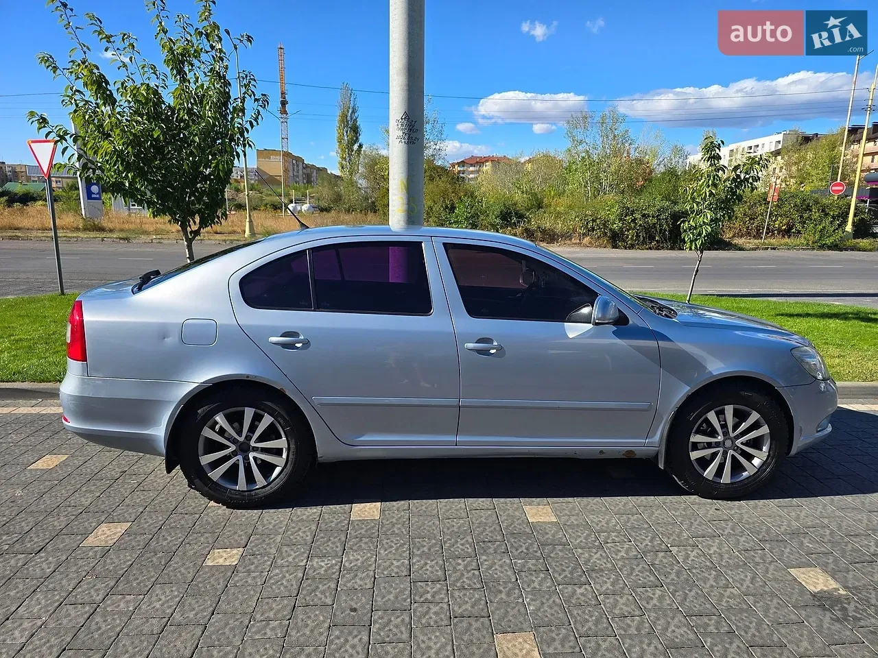 Skoda Octavia 2009 photo 3