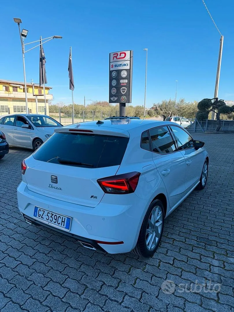 Seat Ibiza 2025 photo 2