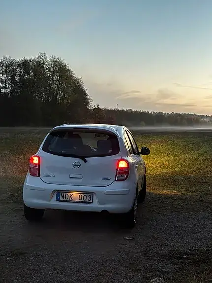 Nissan Micra 2012 photo 5