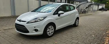 Ford Fiesta 2010 photo 2