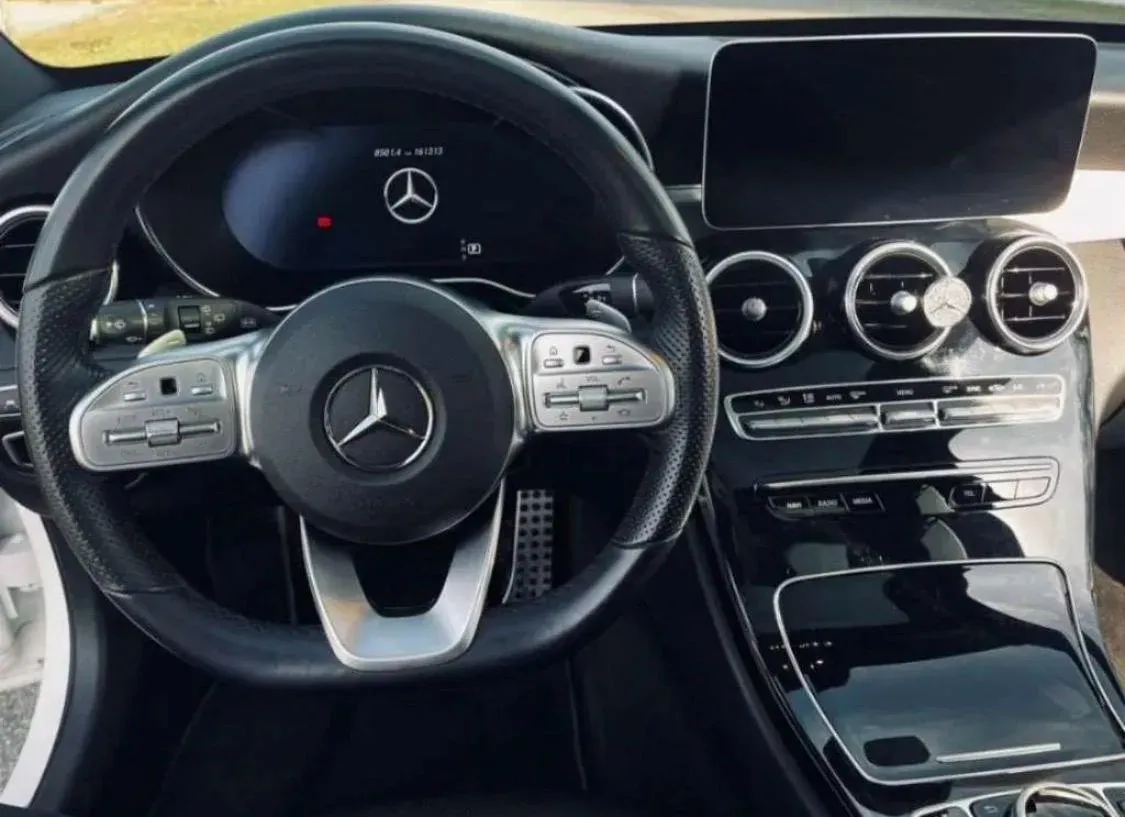 Mercedes-Benz C-Class 2019 photo 3