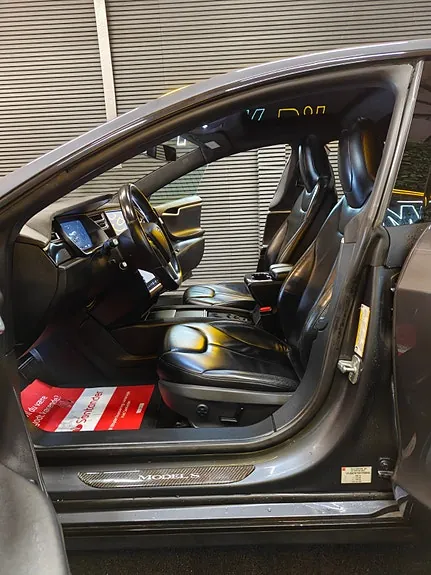 Tesla Model S 2014 photo 5