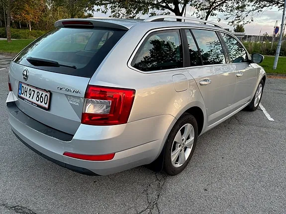 Skoda Octavia 2014 photo 4