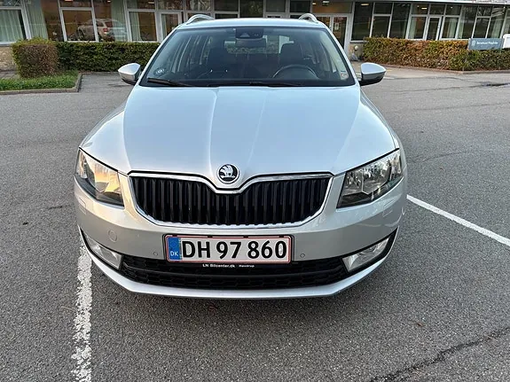 Skoda Octavia 2014 photo 3