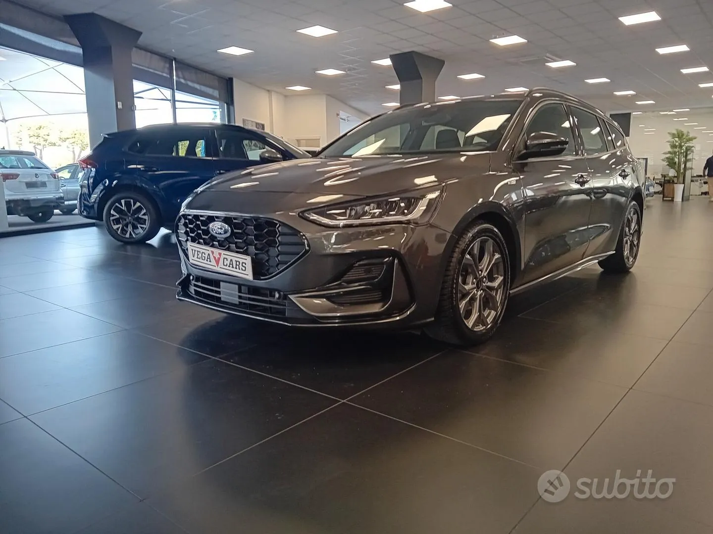 Ford Focus 2023 photo 2