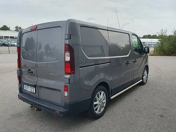 Renault Trafic 2015 photo 3