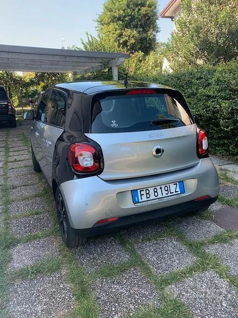 Smart Forfour 2016 photo 3