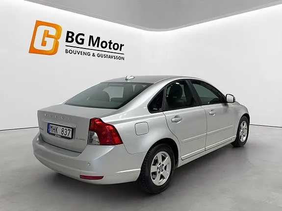 Volvo S40 2012 photo 4