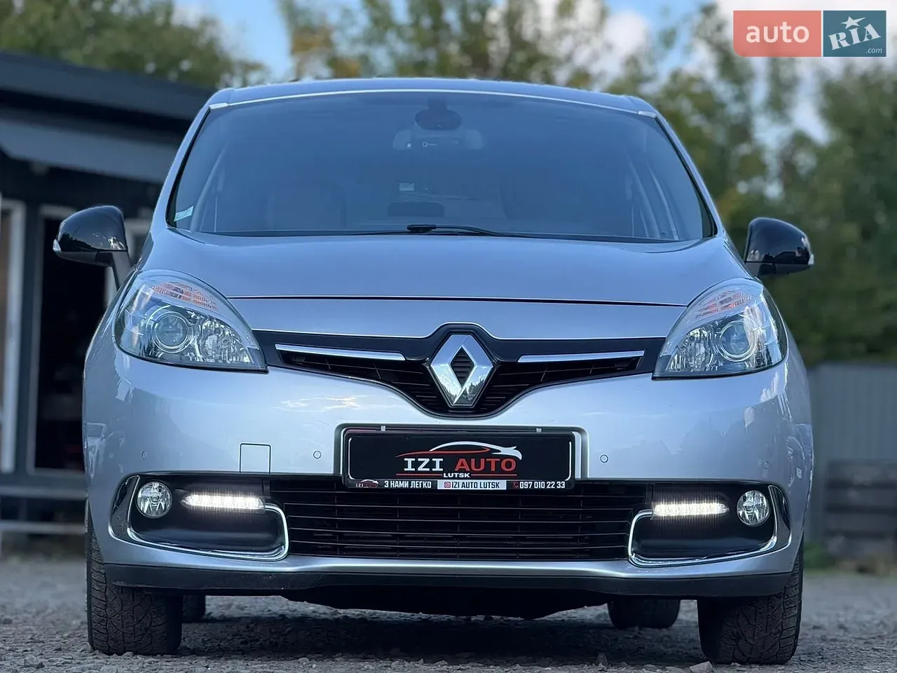 Renault Scenic 2015 photo 2