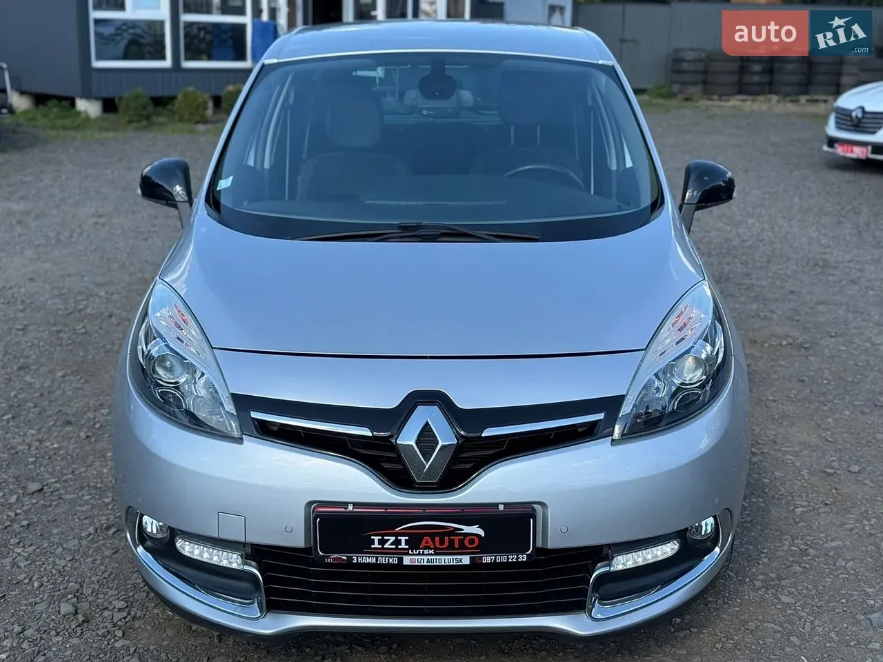 Renault Scenic 2015 photo 3