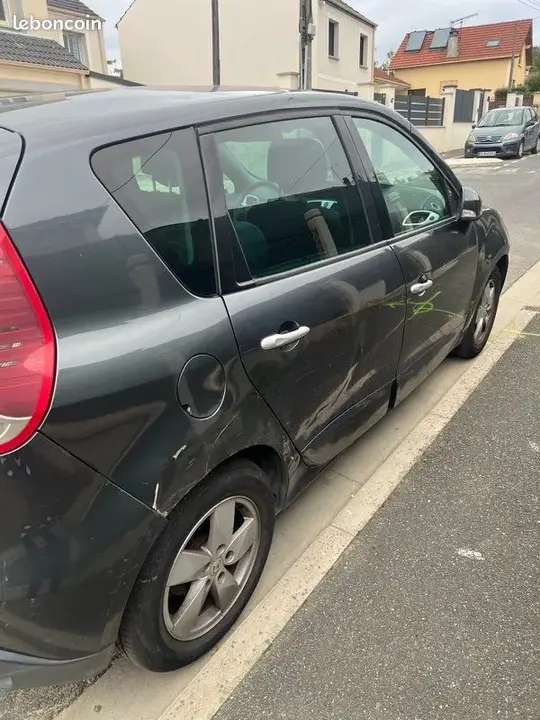 Renault Scenic 2009 photo 2