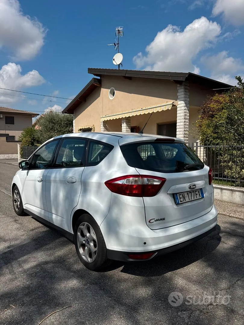 Ford C-Max 2012 photo 4