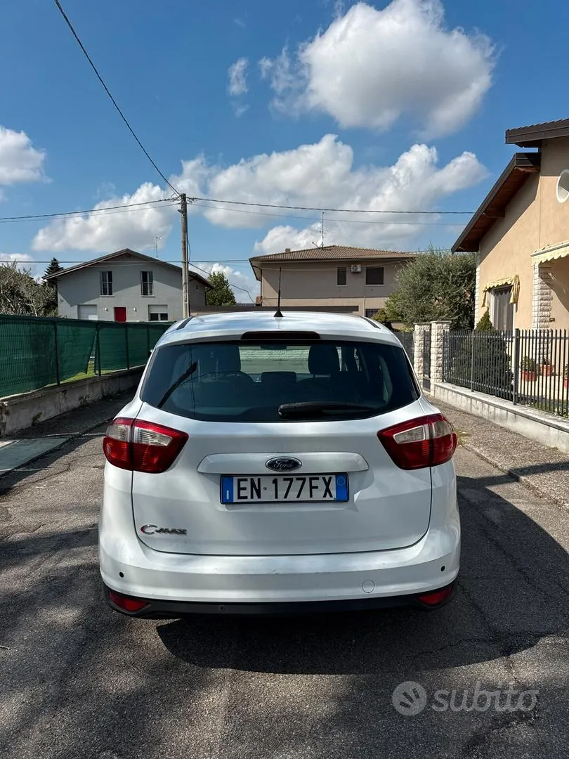 Ford C-Max 2012 photo 5
