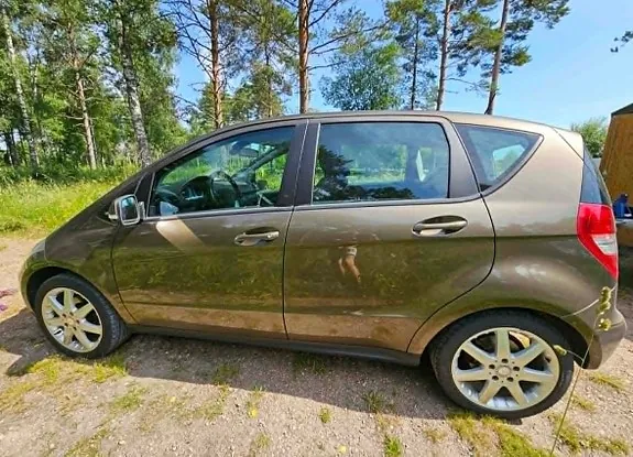 Mercedes-Benz A160