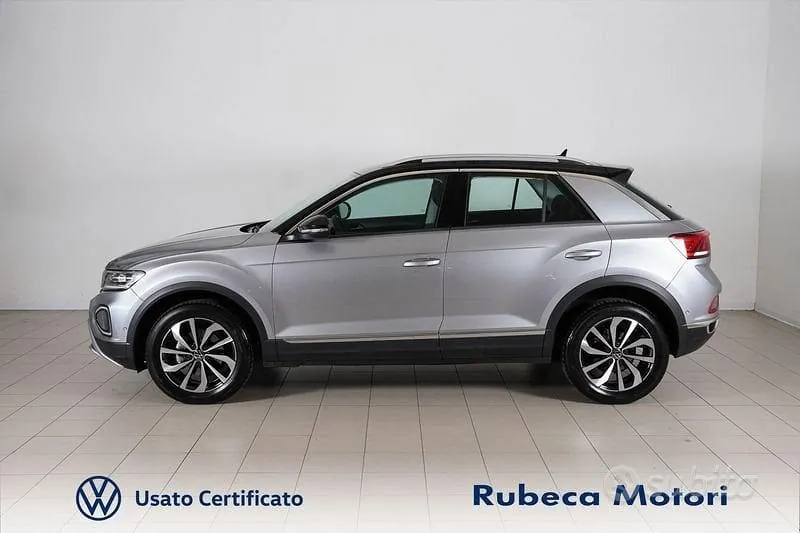 Volkswagen T-Roc 2023 photo 3