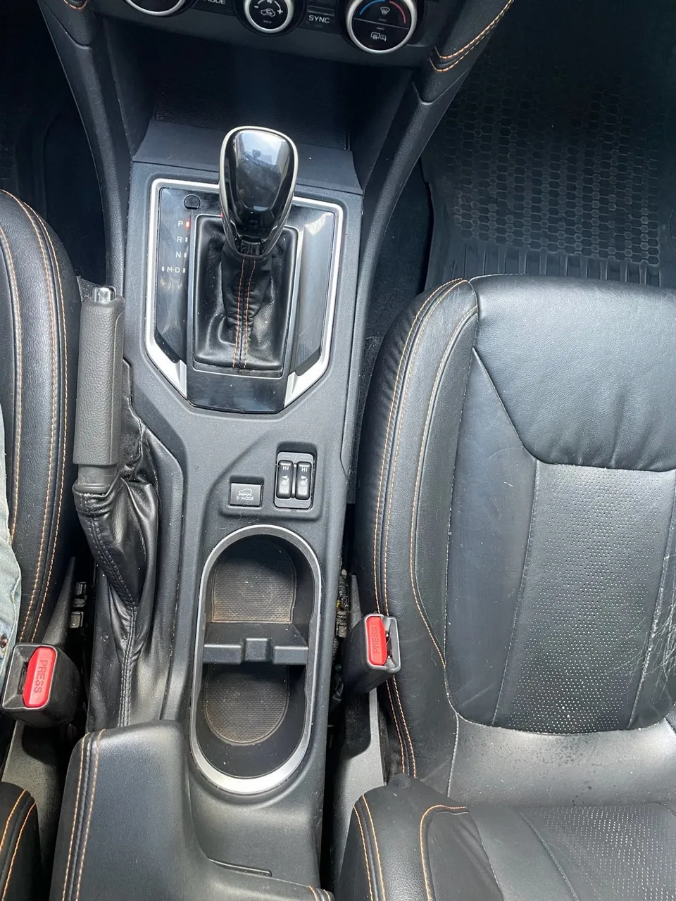 Subaru Crosstrek 2018 photo 2