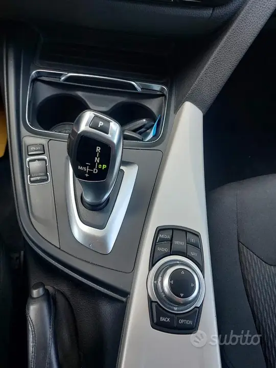 BMW 318 2017 photo 4