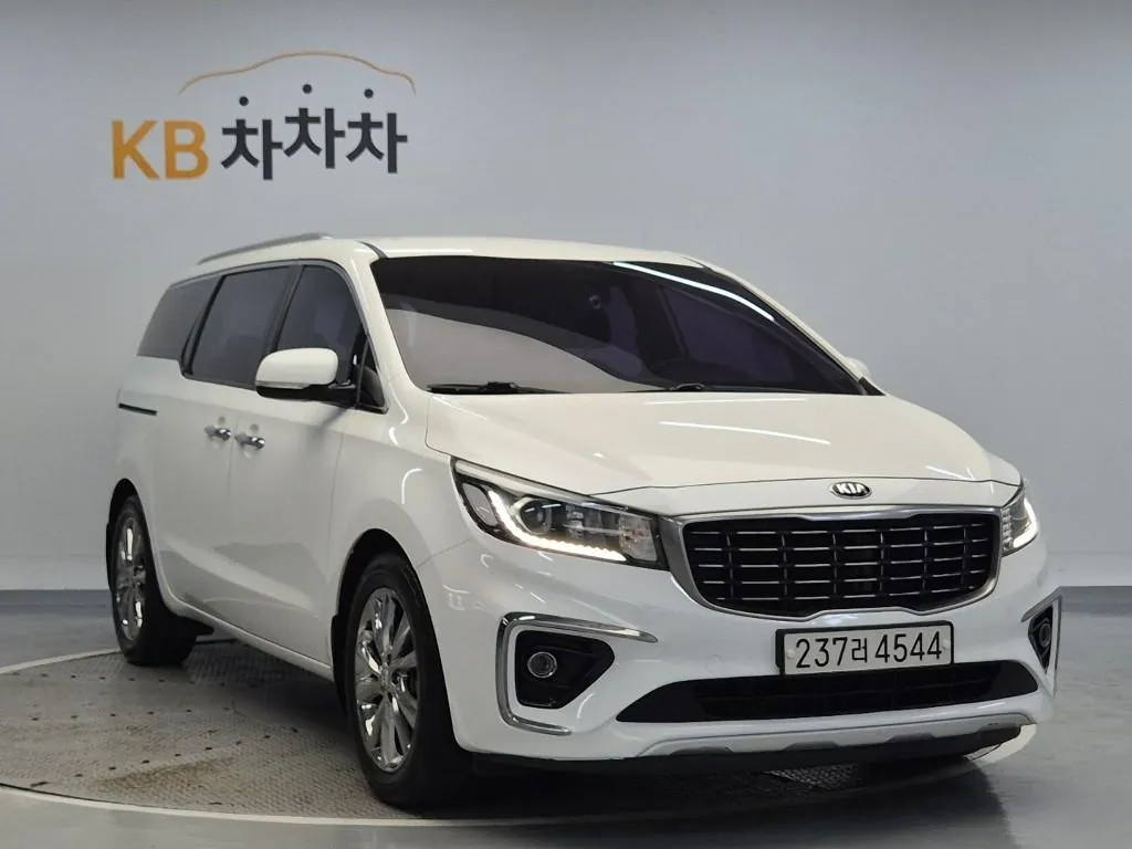 Kia Carnival 2019 photo 4