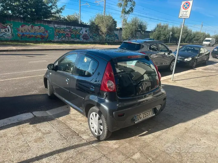 Peugeot 107 2007 photo 5