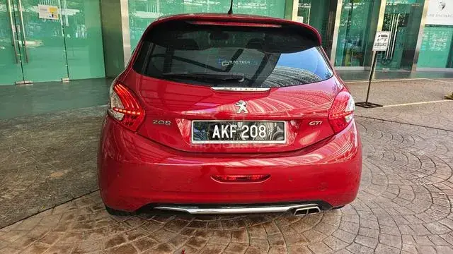 Peugeot 208
