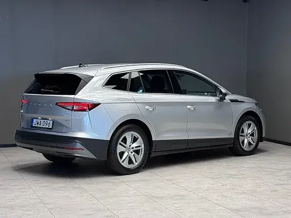 Skoda Enyaq 2023 photo 2