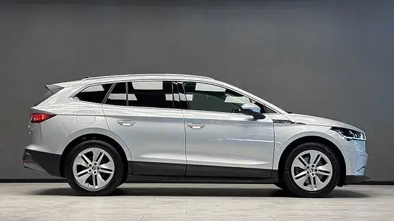 Skoda Enyaq 2023 photo 5