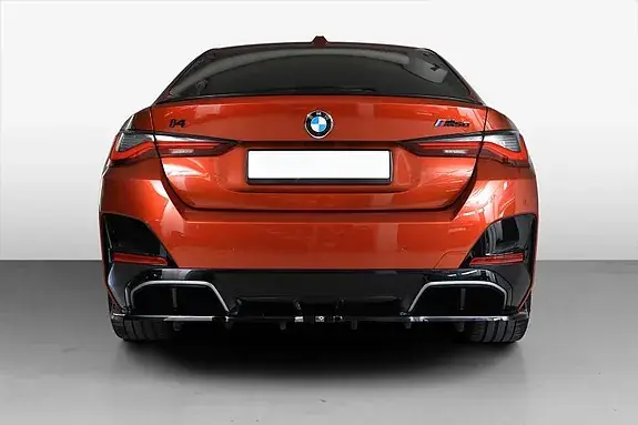 BMW I4 2023 photo 3
