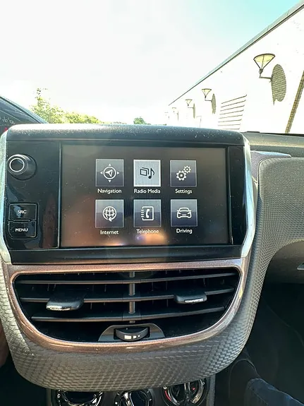 Peugeot 2008 2014 photo 5