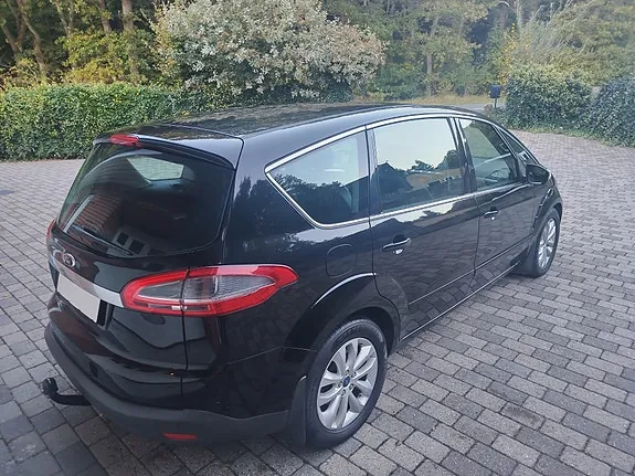 Ford S-Max 2014 photo 4