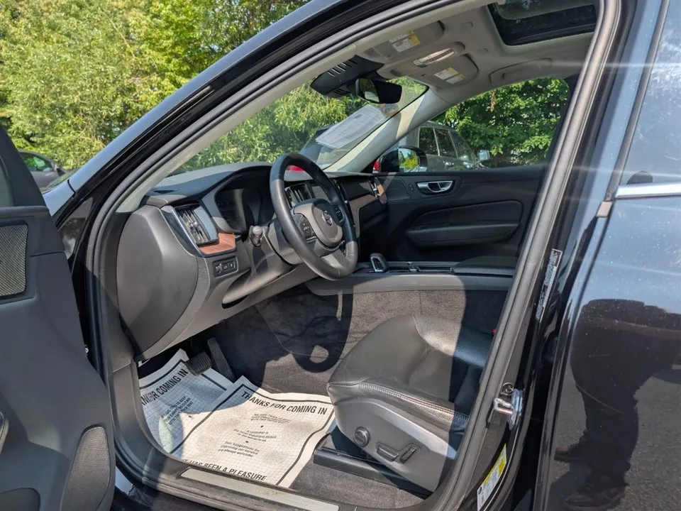Volvo Xc60 2022 photo 3