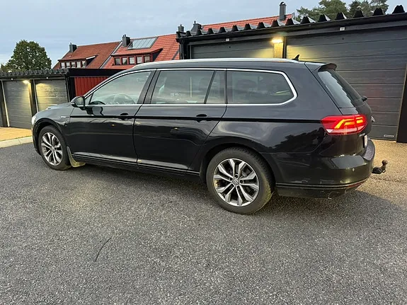 Volkswagen Passat 2016 photo 2