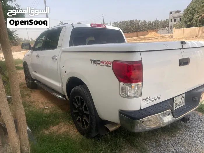 Toyota Tundra 2010 photo 4