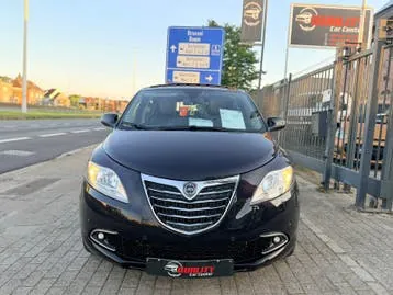 Lancia Ypsilon 2012 photo 2