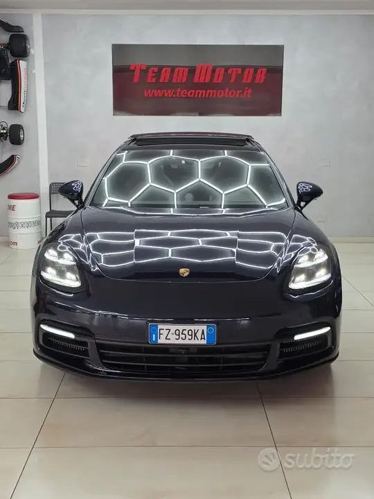 Porsche Panamera 2017 photo 2