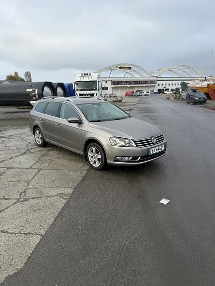 Volkswagen Passat 2013 photo 2