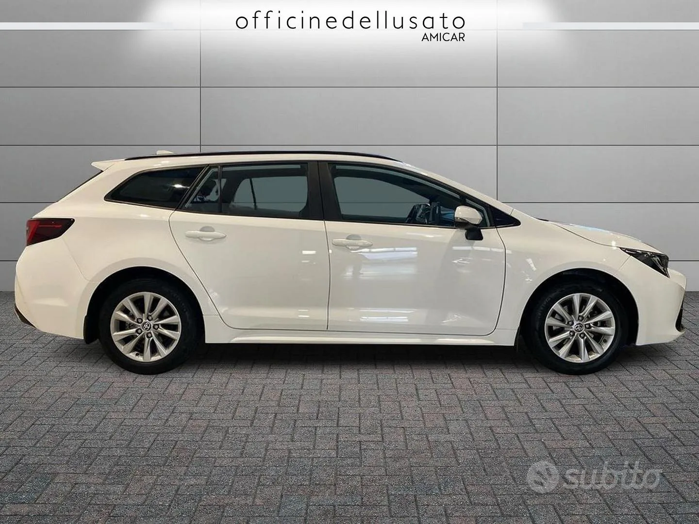 Toyota Corolla 2023 photo 3