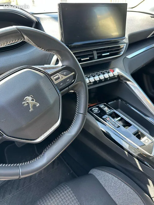Peugeot 3008 2022 photo 2