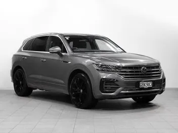 Volkswagen Touareg 2023 photo 2