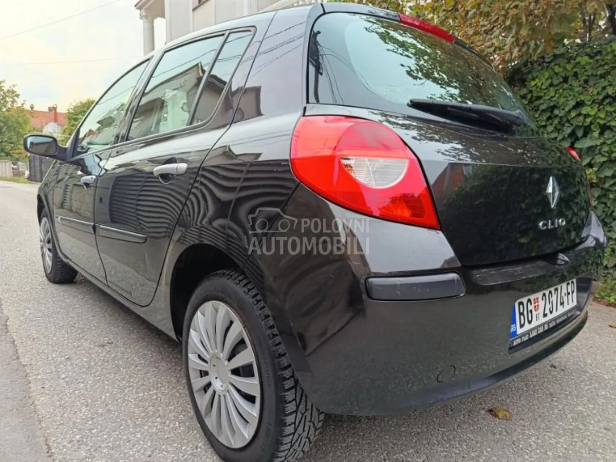 Renault Clio 2007 photo 3