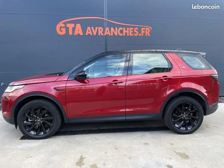 Land Rover Discovery Sport 2021 photo 2