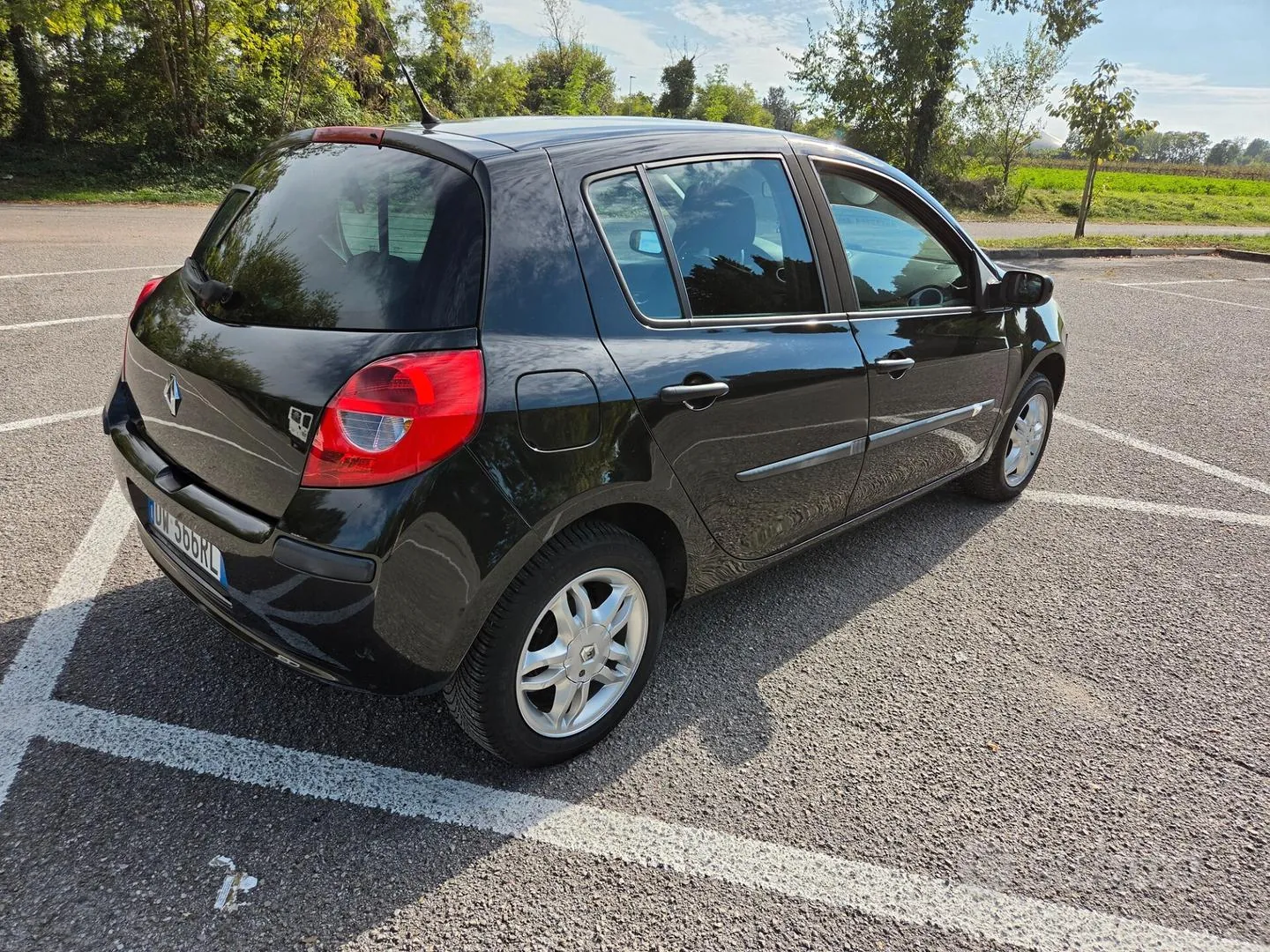 Renault Clio 2009 photo 3