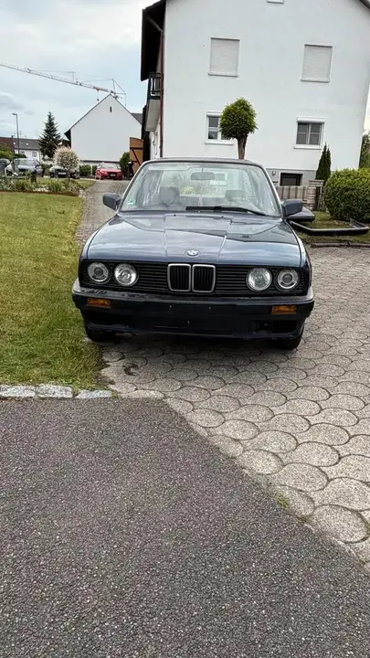 BMW E30