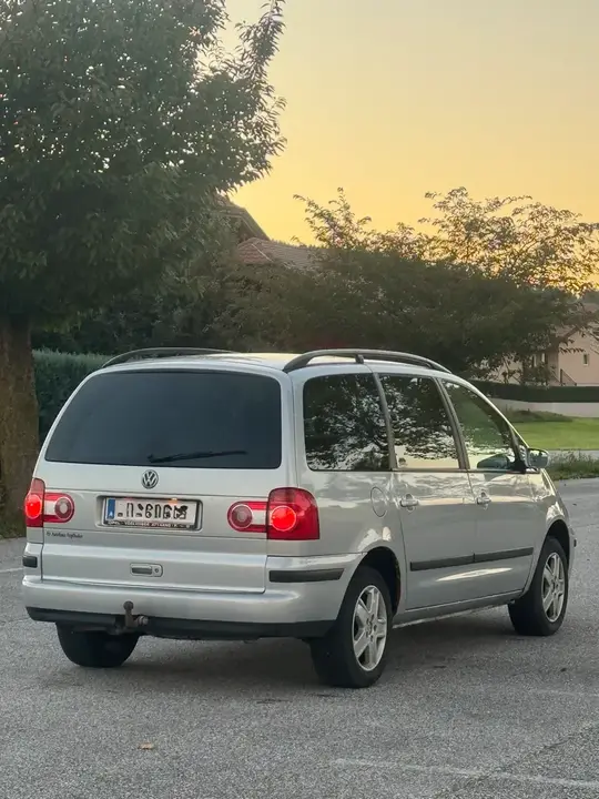 Volkswagen Sharan 2003 photo 3